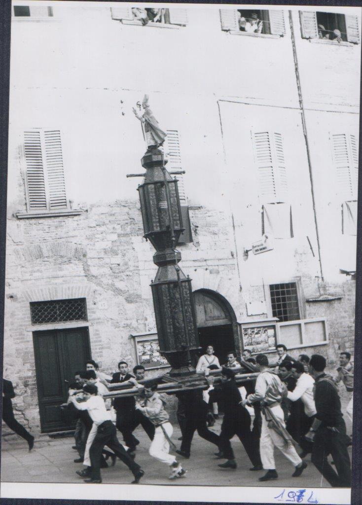 1974 piazza Bosone 2
